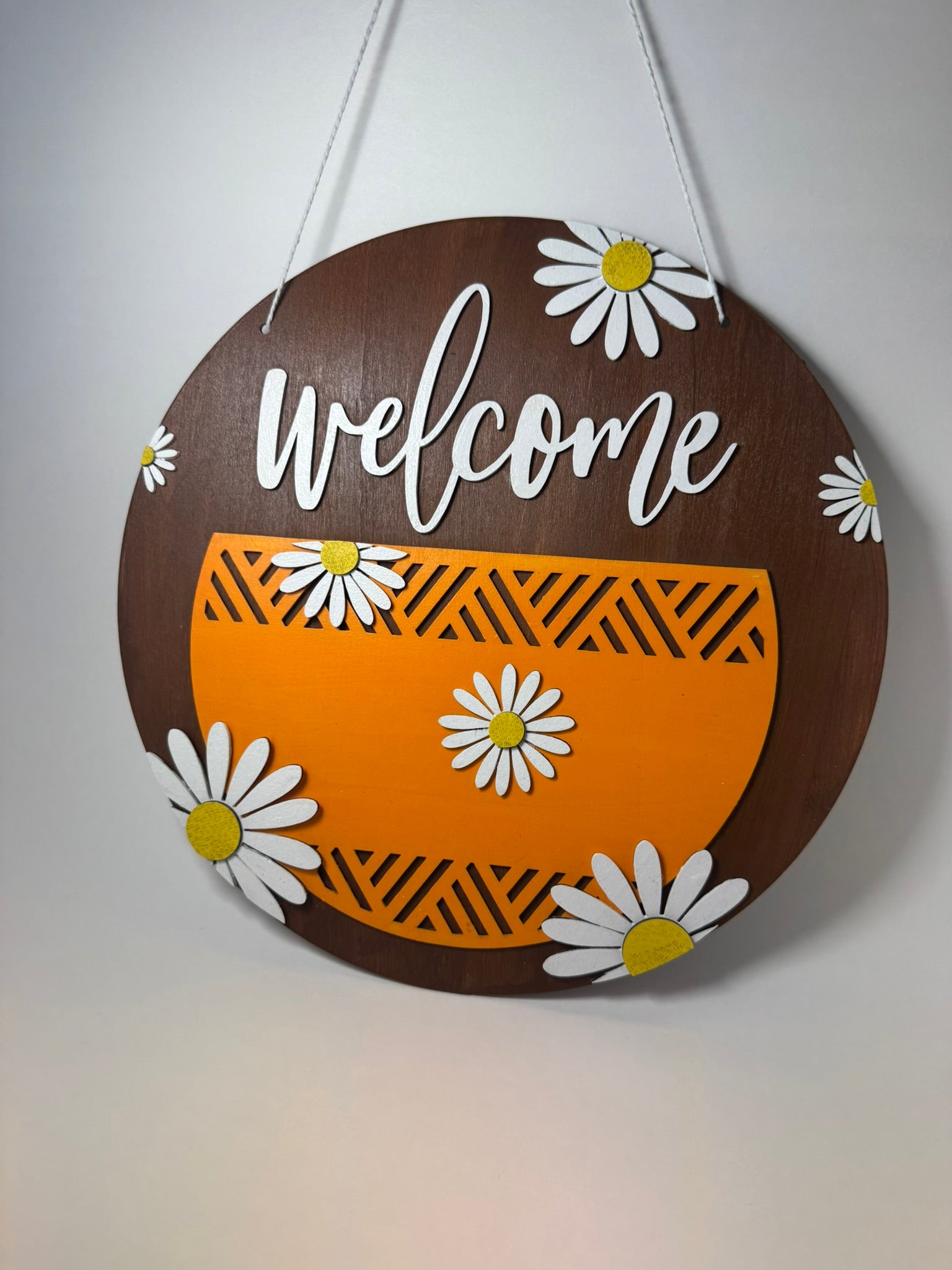 Daisy Welcome Sign